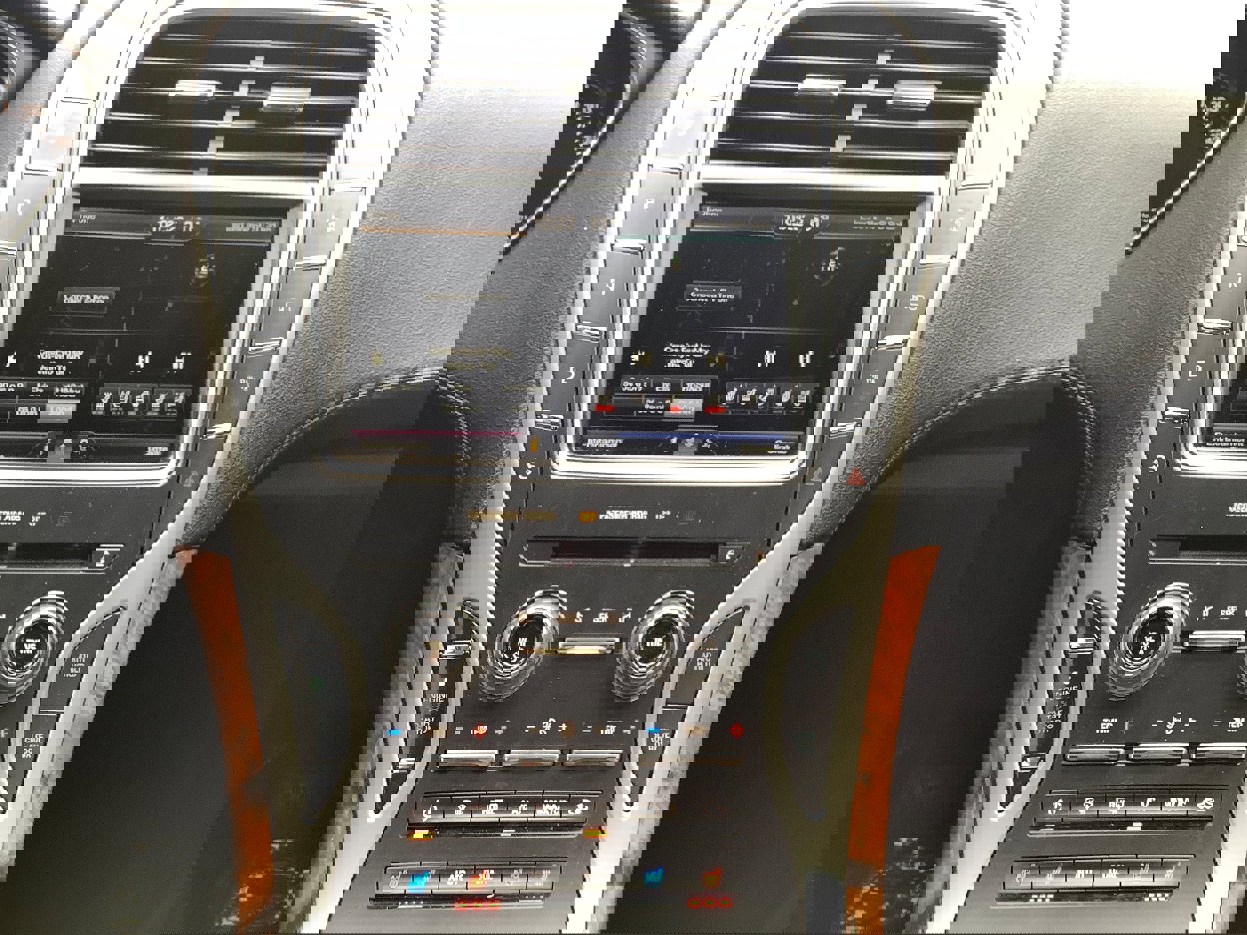 Used 2016 Lincoln MKX Reserve w/ Technology Package image 18