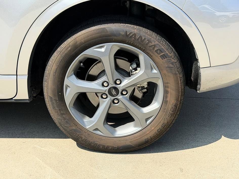 Certified 2024 Ford Escape ST-Line AWD/4WD image 18