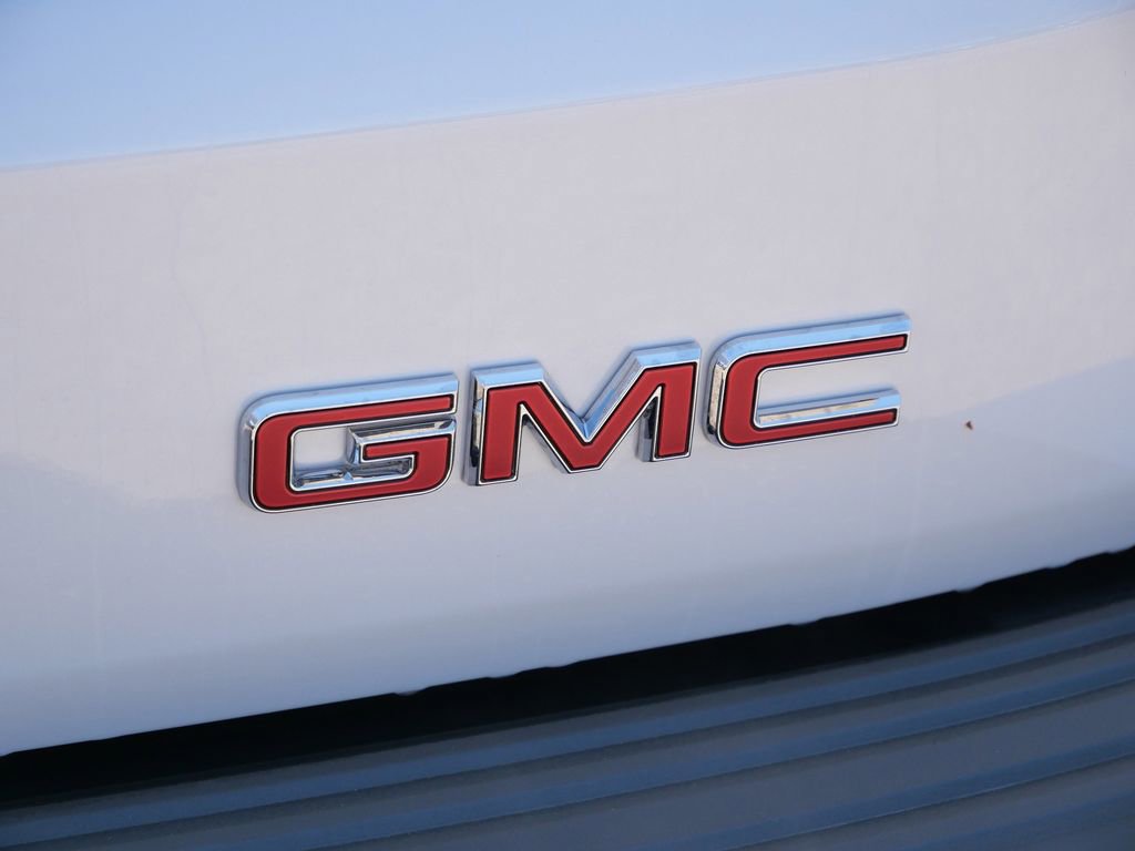 New 2026 GMC Yukon XL Denali w/ Denali Reserve Package image 14