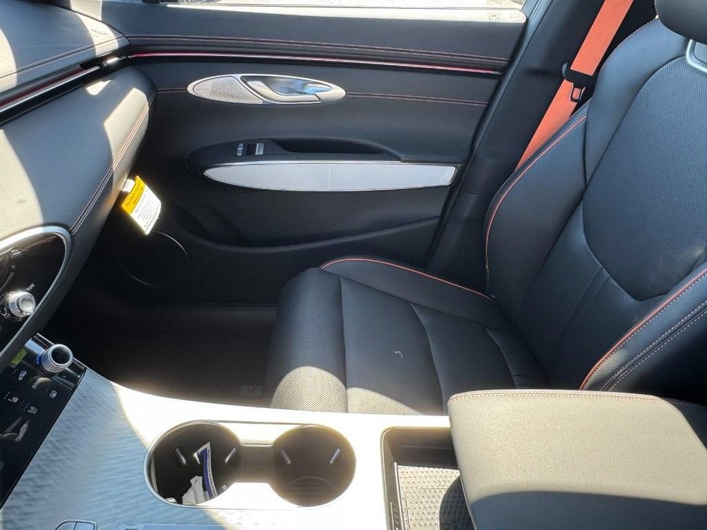 New 2026 Genesis GV70 2.5T Sport Prestige AWD/4WD image 9