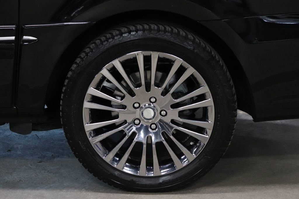 Used 2018 Mercedes-Benz Metris Passenger image 33