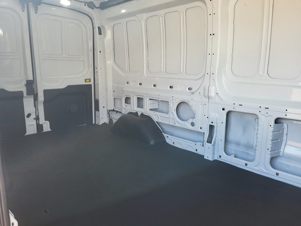 New 2026 Ford Transit 250 148 Medium Roof Extended AWD image 25