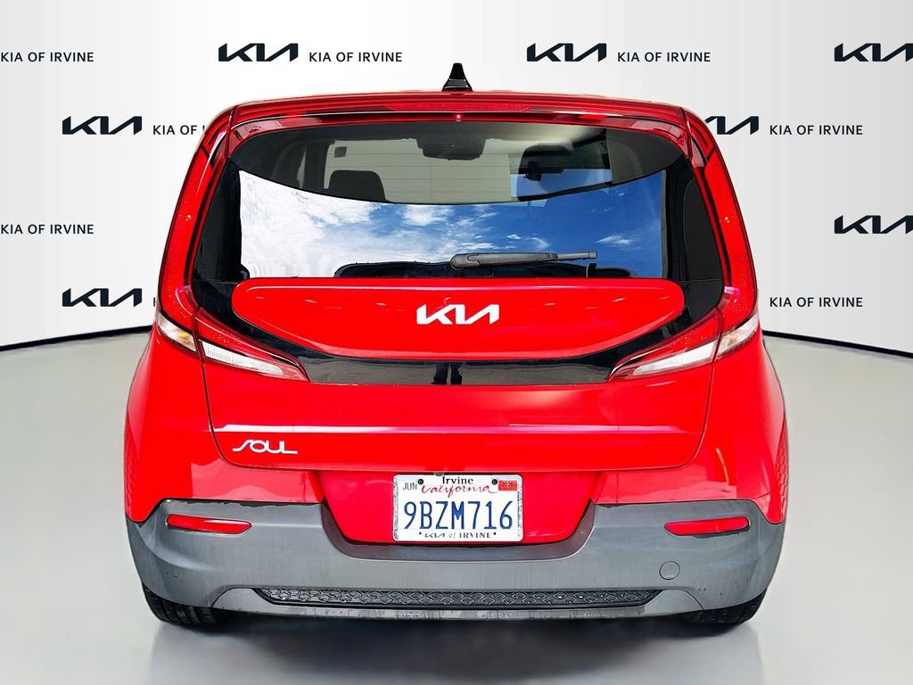 Certified 2022 Kia Soul LX w/ Technology Package image 7