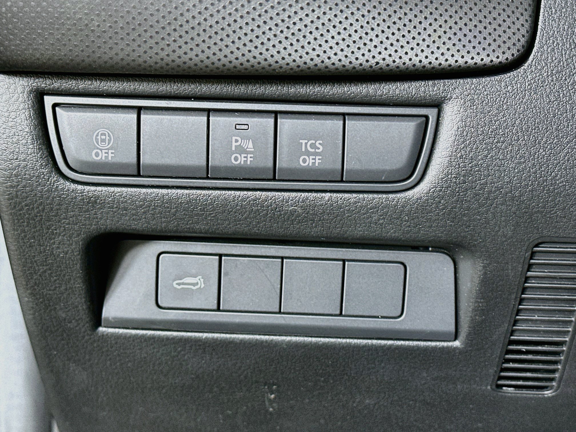 Used 2026 MAZDA CX-50 AWD 2.5 S w/ Preferred Pkg image 17
