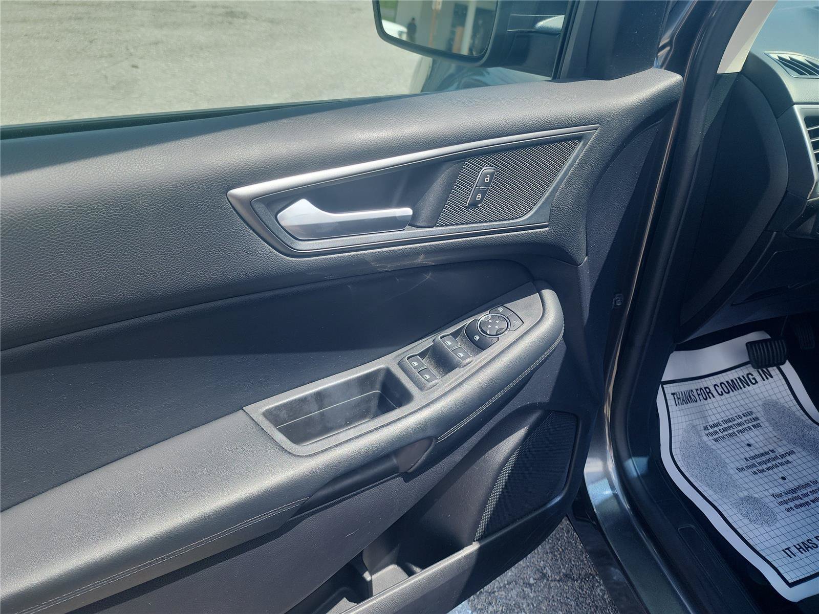 Certified 2020 Ford Edge SE FWD image 11
