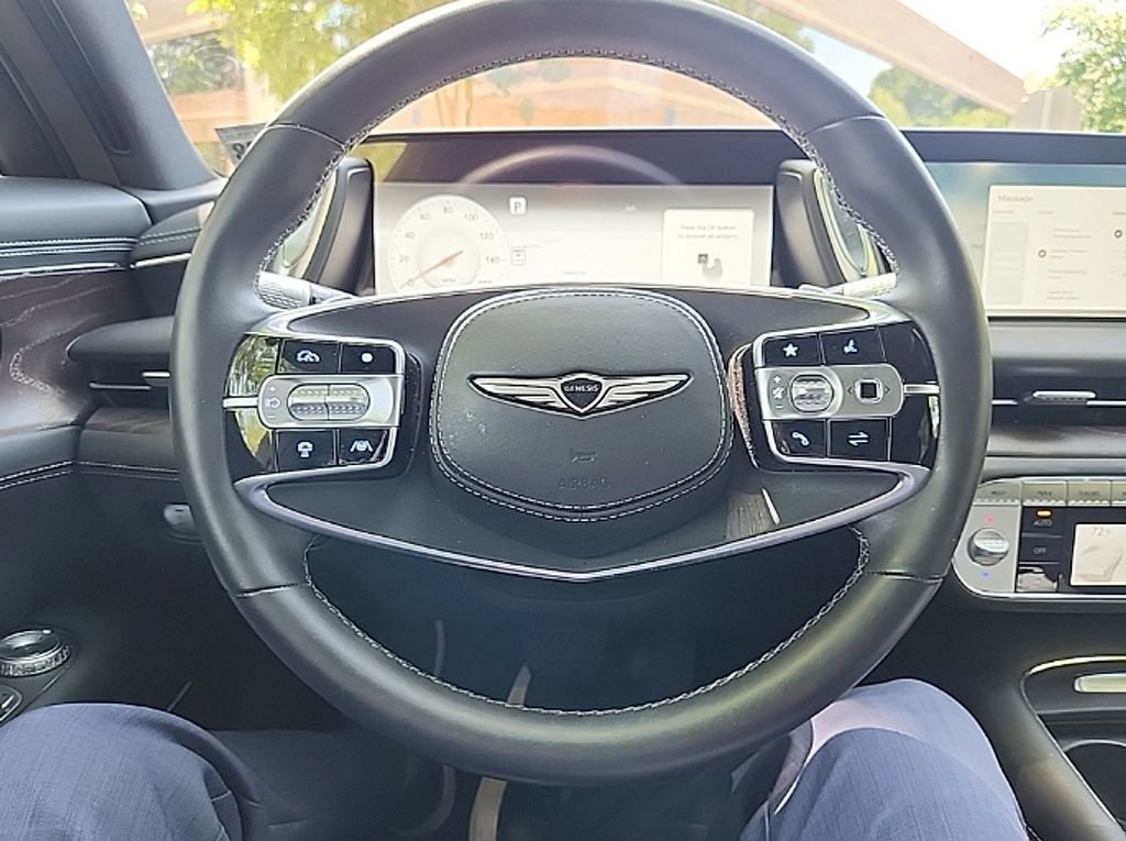 Used 2023 Genesis G90 3.5T image 9