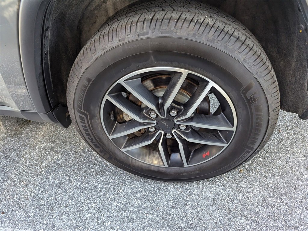 Used 2021 Jeep Grand Cherokee Trailhawk image 19