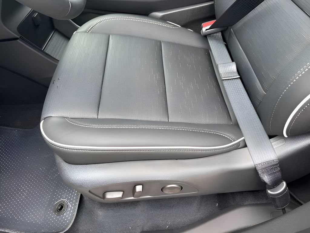 New 2025 Buick Enclave Sport Touring w/ Power Package image 27