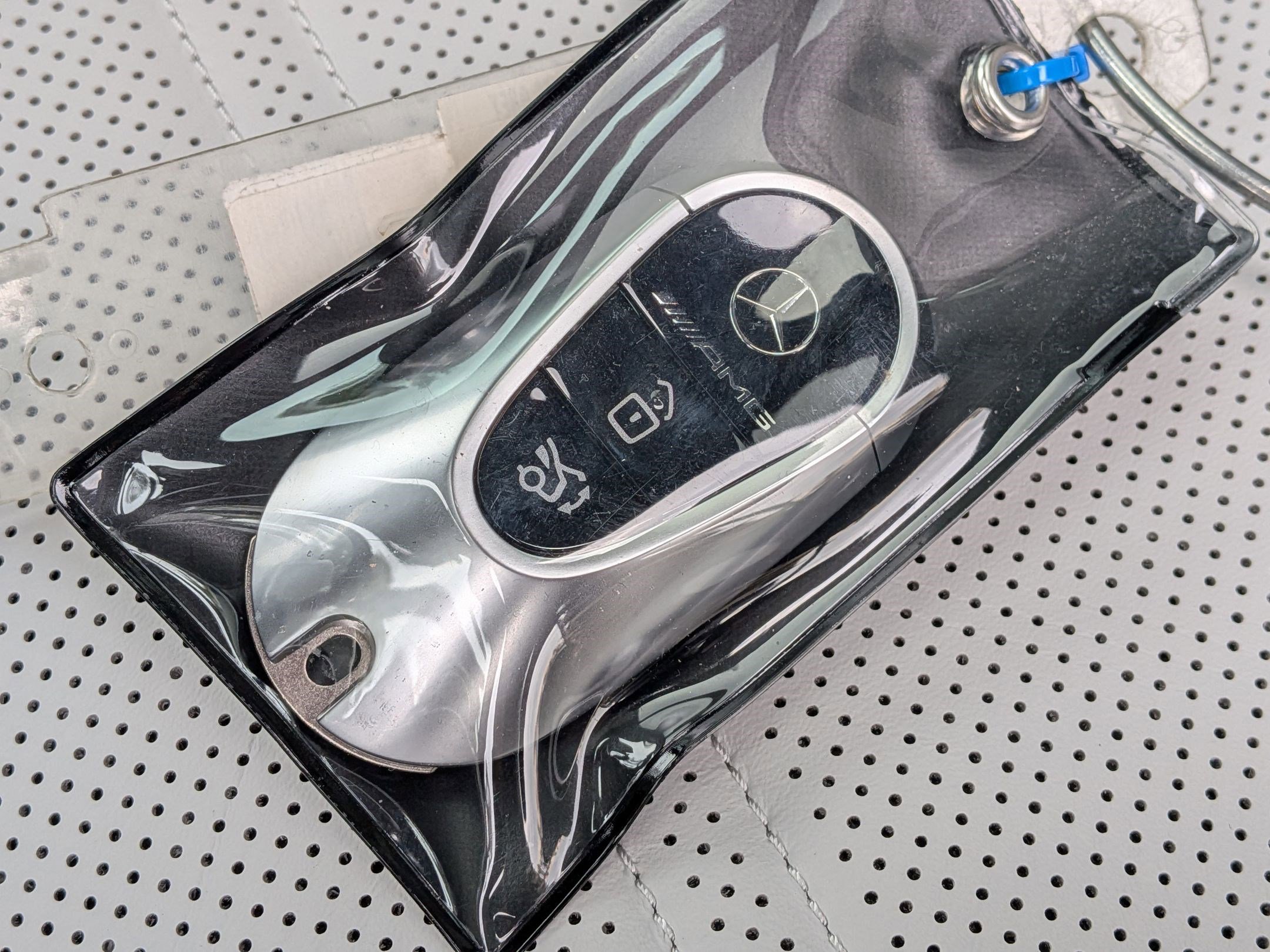 New 2026 Mercedes-Benz E 53 AMG e 4MATIC Sedan image 36