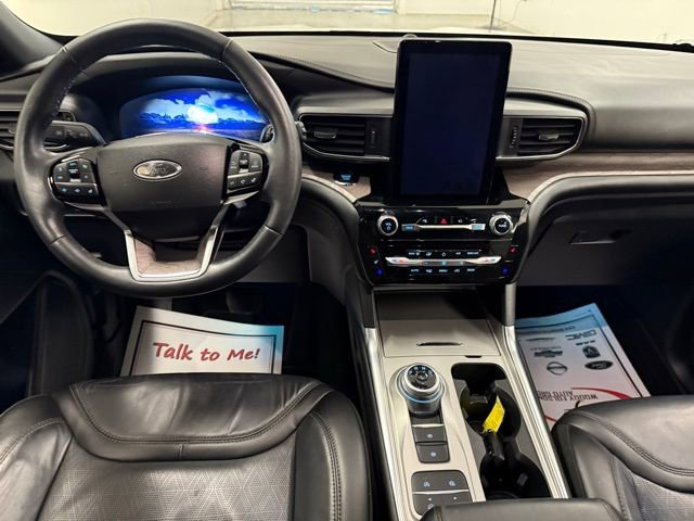 Used 2023 Ford Explorer Platinum w/ Technology Package image 21