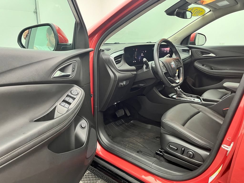 Used 2024 Buick Encore GX Sport Touring w/ Comfort Package FWD image 17