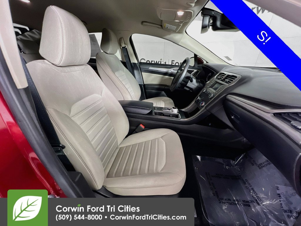 Used 2020 Ford Fusion S FWD image 16
