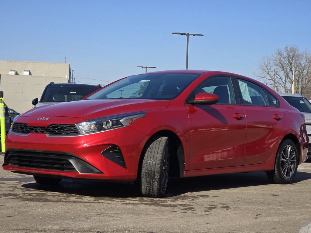 Used 2024 Kia Forte LXS image 8