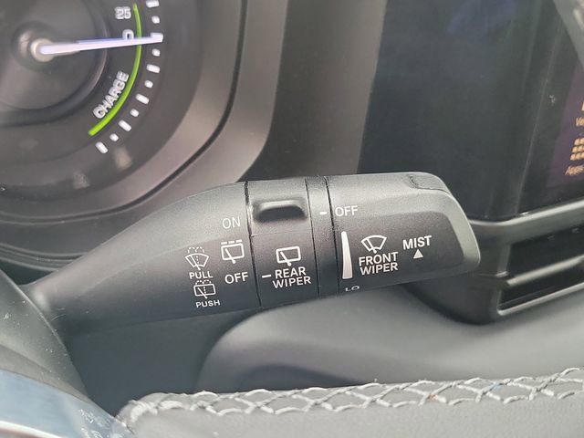 Used 2025 Jeep Wrangler Unlimited Sahara AWD/4WD image 11