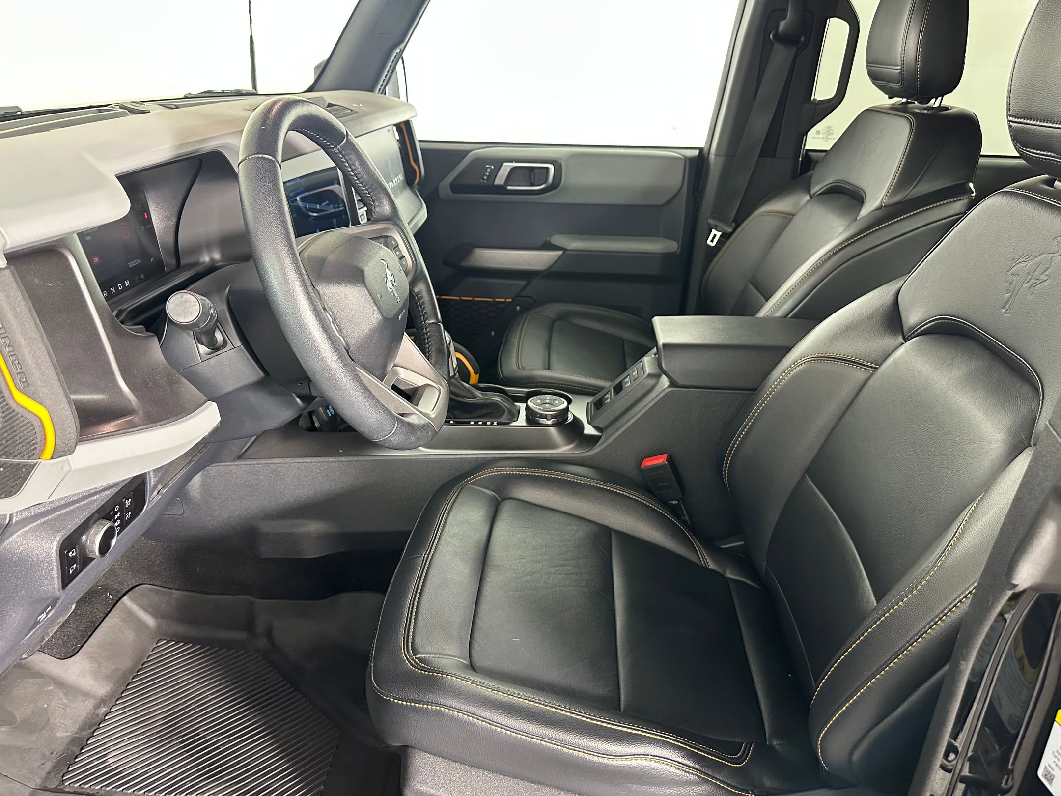 Used 2023 Ford Bronco Badlands image 4