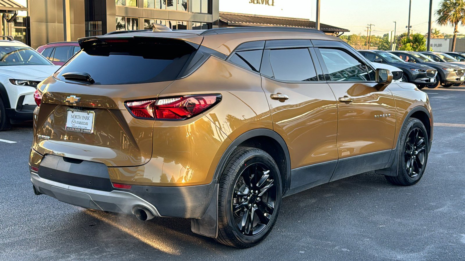 Used 2019 Chevrolet Blazer LT w/ Sun and Wheels Package FWD image 8