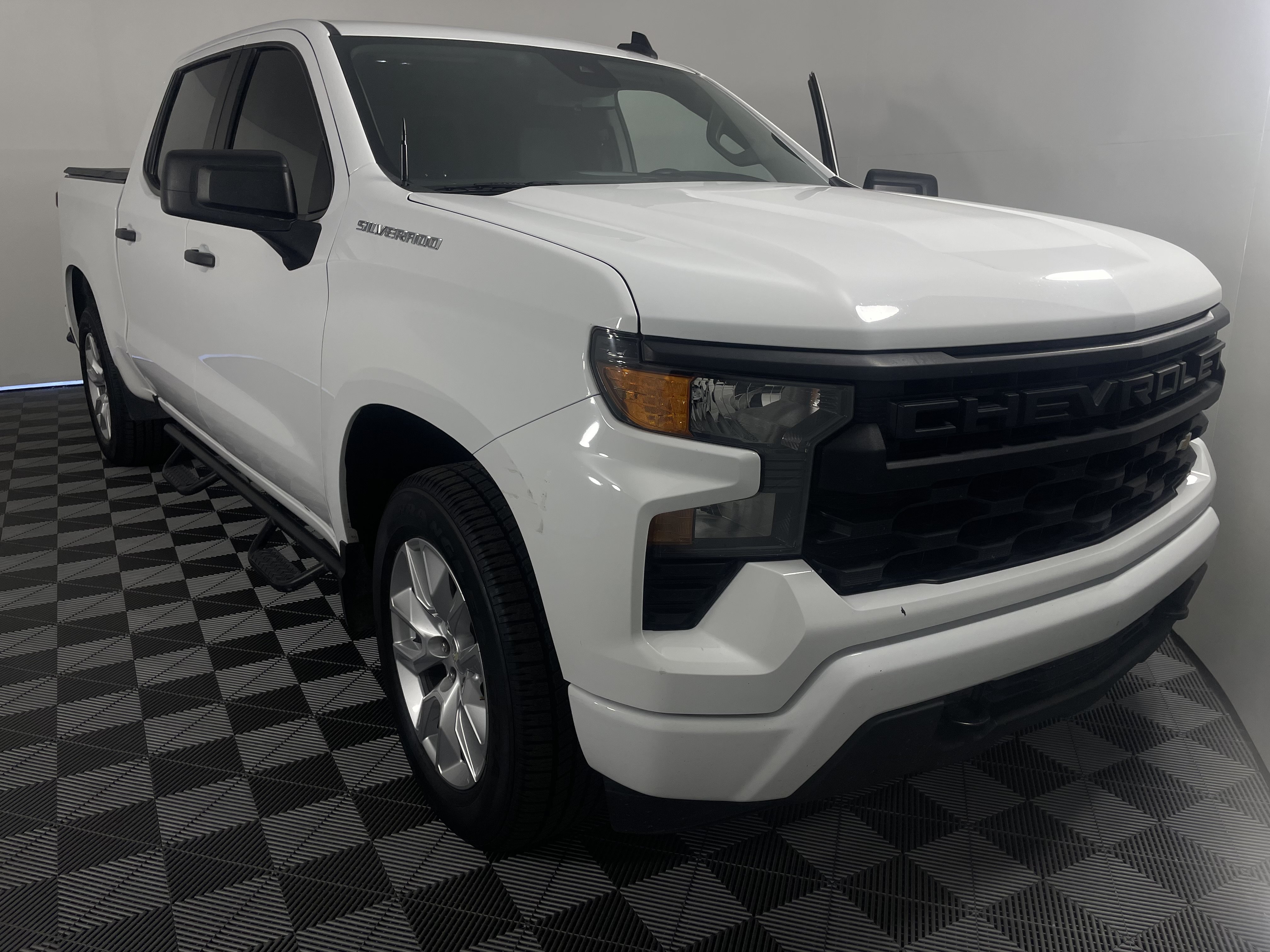 Used 2022 Chevrolet Silverado 1500 Custom RWD image 7