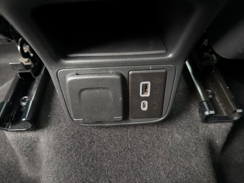 Used 2022 Chevrolet TrailBlazer ACTIV w/ Technology Package AWD/4WD image 35