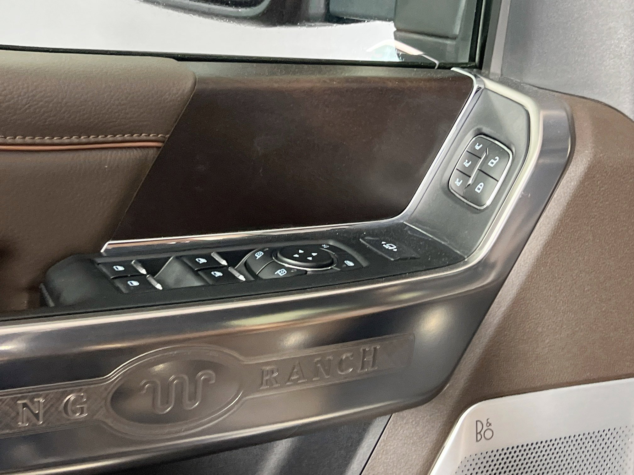 Used 2024 Ford F350 King Ranch w/ Chrome Package image 16