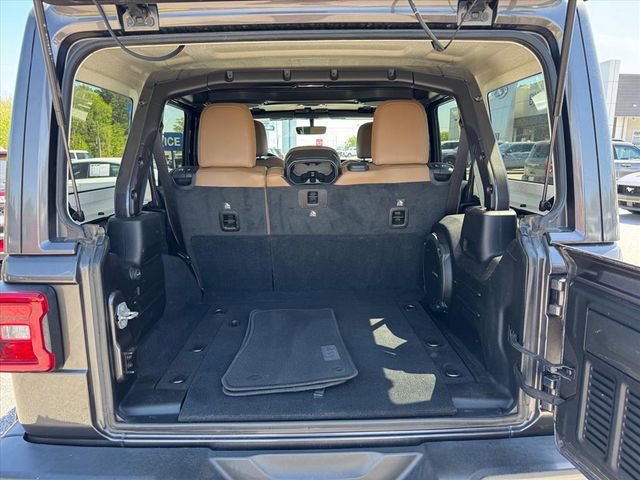 Used 2020 Jeep Wrangler Unlimited Sahara image 10