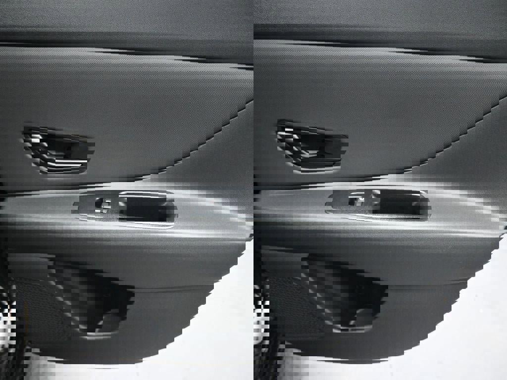 New 2026 Hyundai Elantra Sport image 25