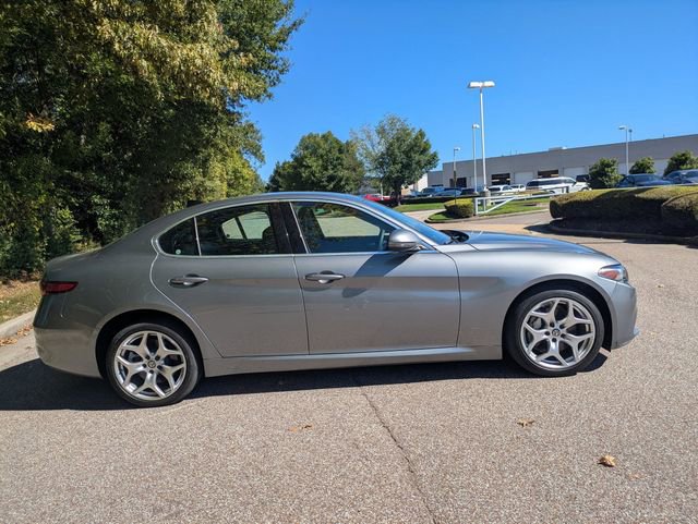 Used 2021 Alfa Romeo Giulia Ti AWD/4WD image 9