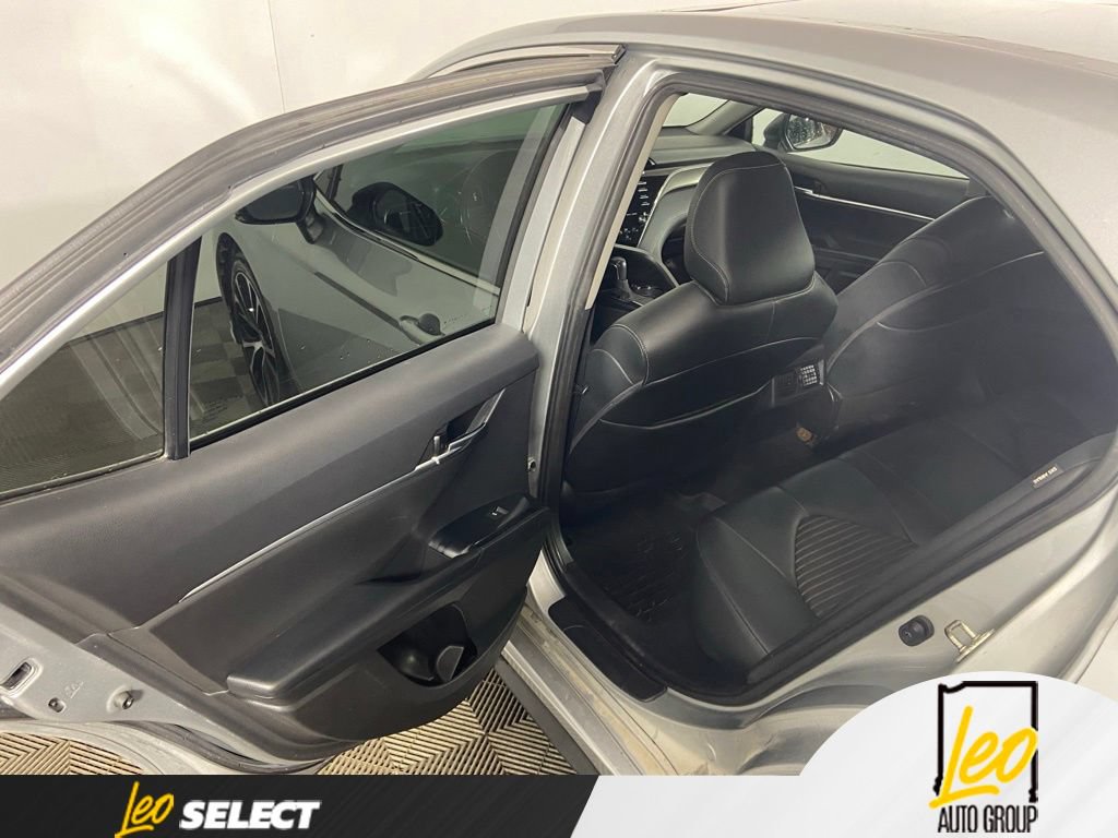 Used 2020 Toyota Camry SE w/ Audio Package FWD image 19