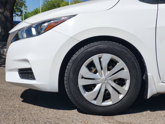 Used 2020 Nissan Versa S FWD image 5