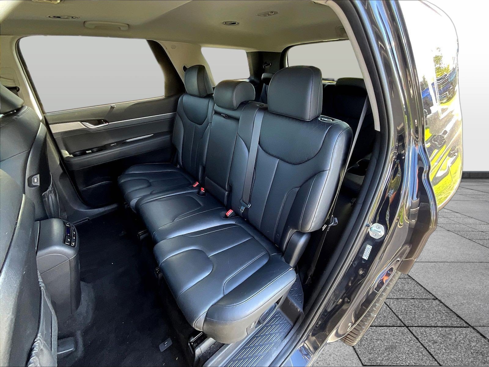 Used 2022 Hyundai Palisade SEL w/ 8P Bench Seat Package AWD/4WD image 25