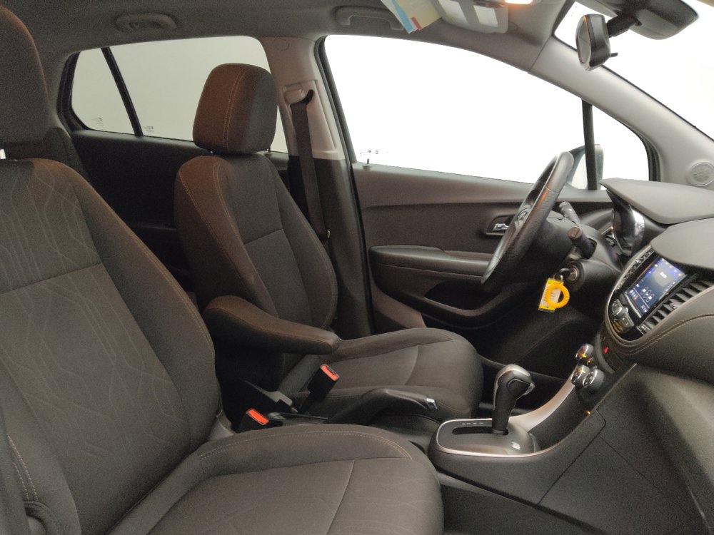 Used 2020 Chevrolet Trax LT image 21