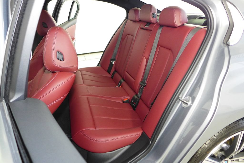 Certified 2024 BMW 330i Sedan w/ Convenience Package RWD image 21