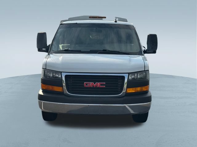 Used 2016 GMC Savana 3500 RWD image 2