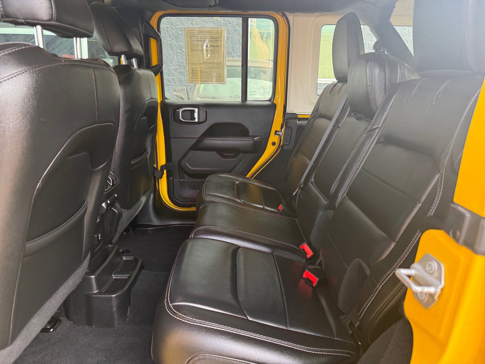 Used 2019 Jeep Wrangler Unlimited Sahara w/ Uconnect 4C Nav & Sound Group image 16