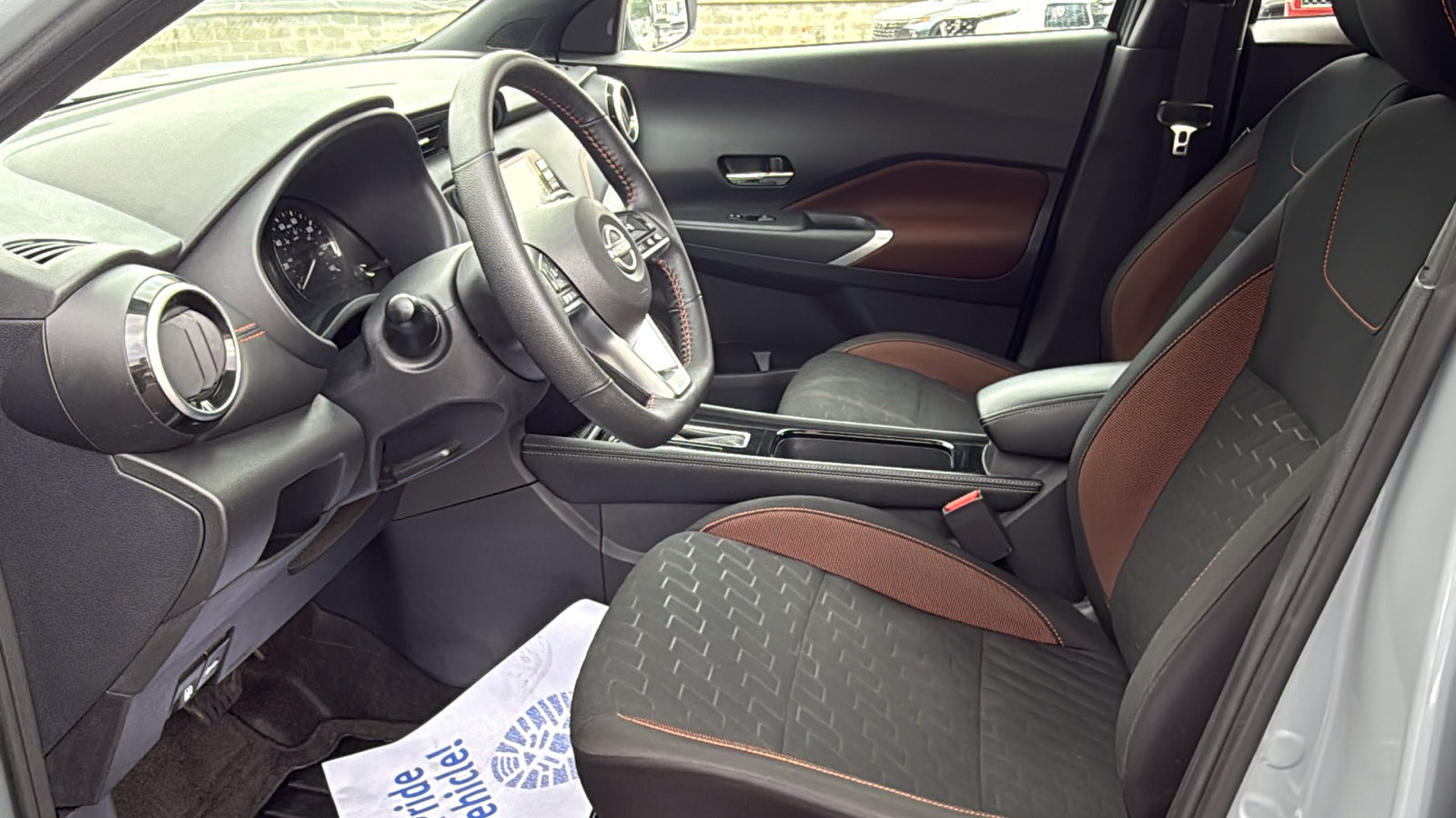 Certified 2024 Nissan Kicks SR FWD image 18