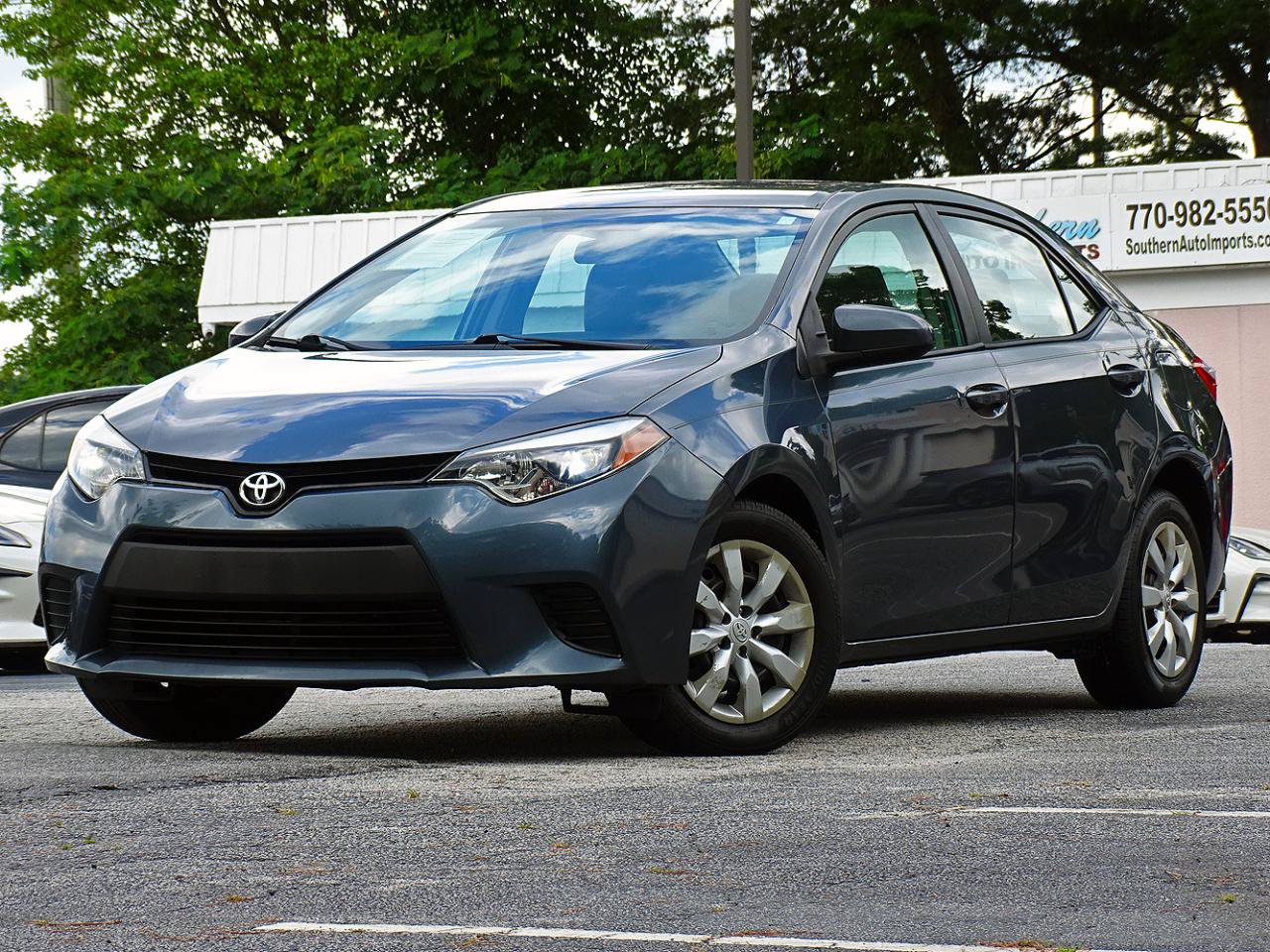 Used 2014 Toyota Corolla LE FWD image 5