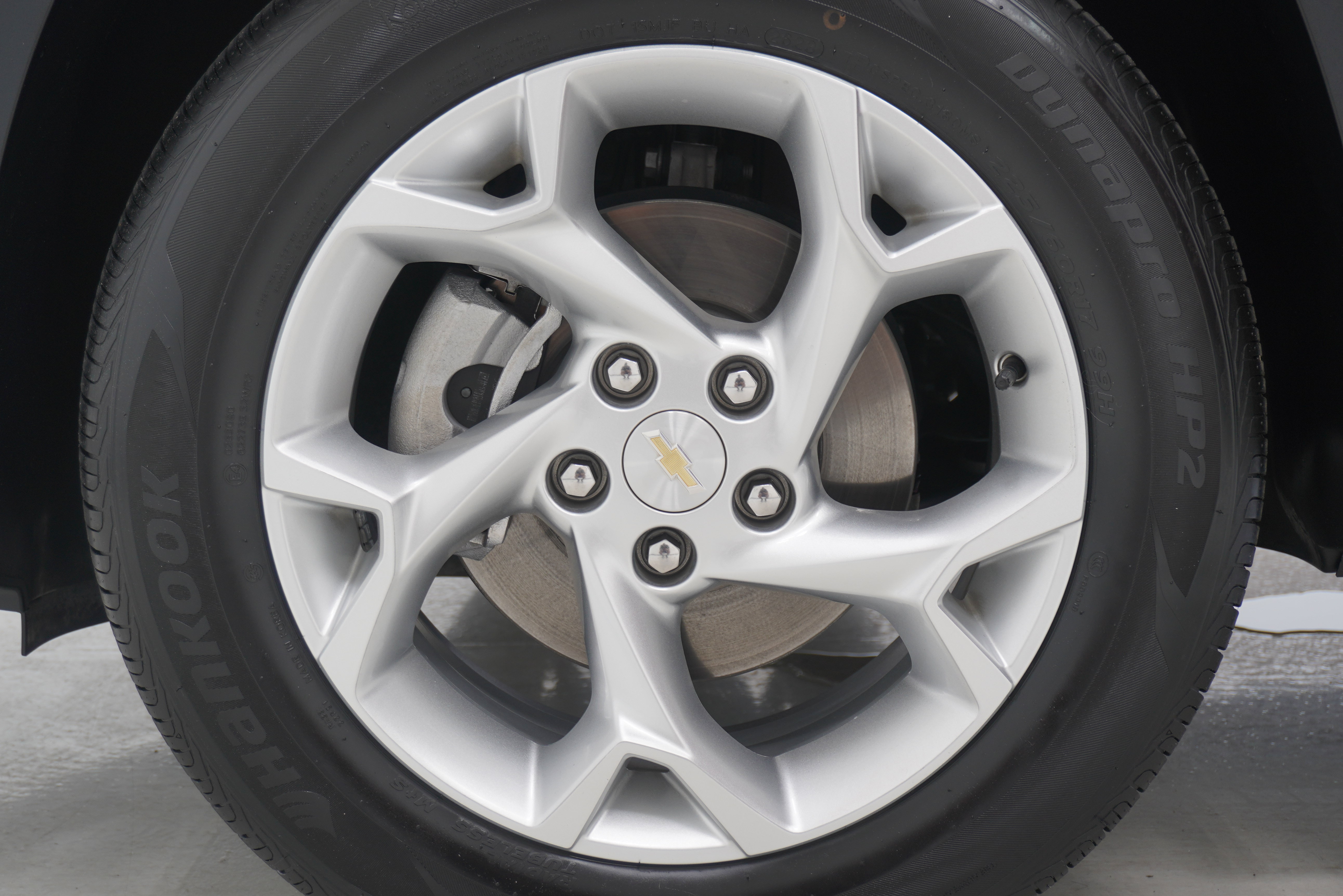 Used 2024 Chevrolet Trax LS w/ LS Convenience Package FWD image 24