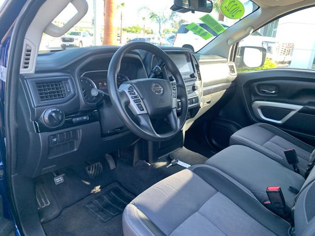Used 2022 Nissan Titan SV AWD/4WD image 16