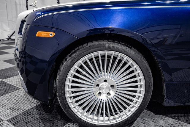 Used 2014 Rolls-Royce Wraith image 27