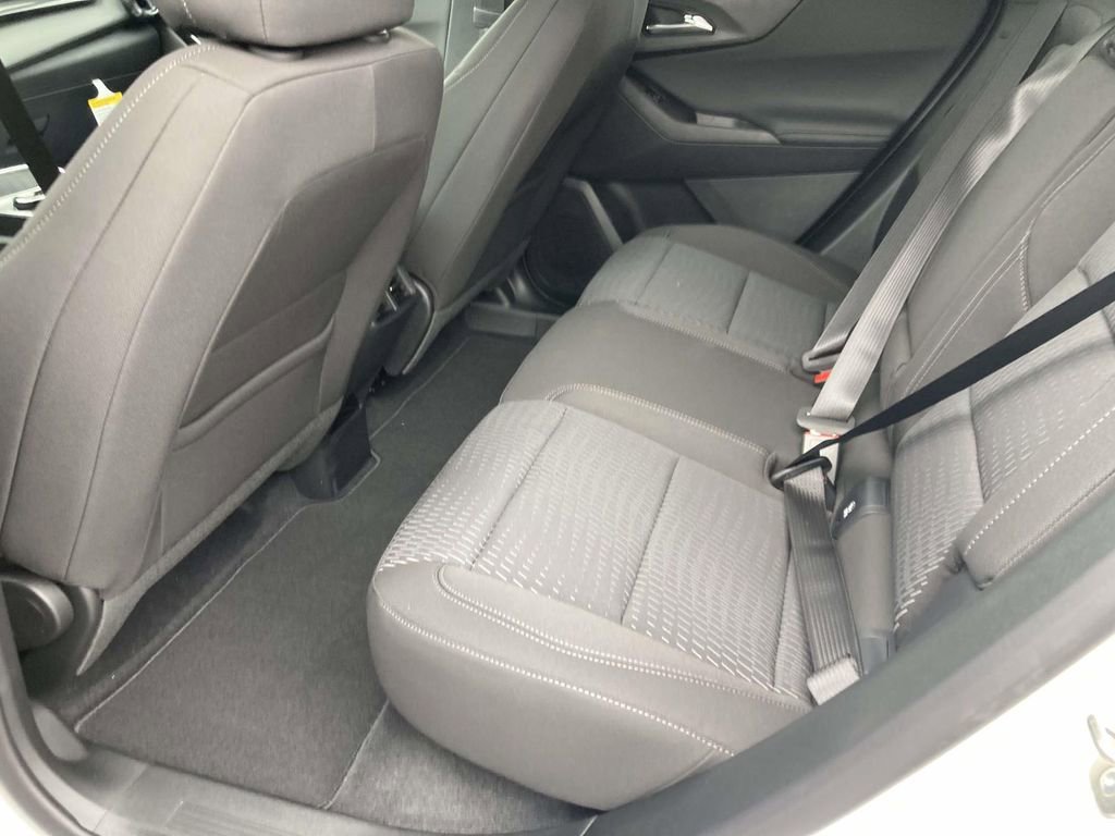 New 2026 Chevrolet Equinox LT image 12