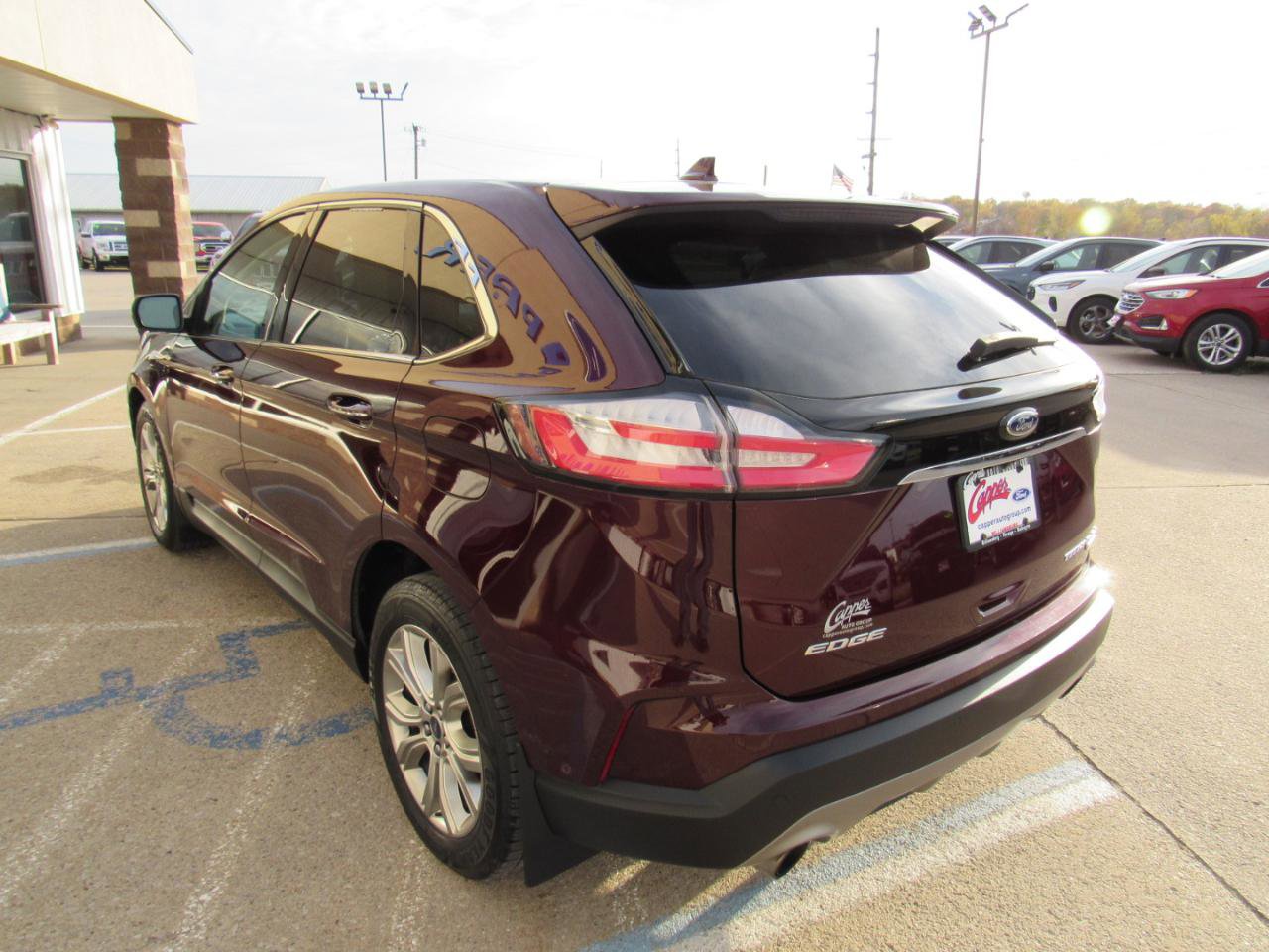 Used 2019 Ford Edge Titanium w/ Equipment Group 301A image 7
