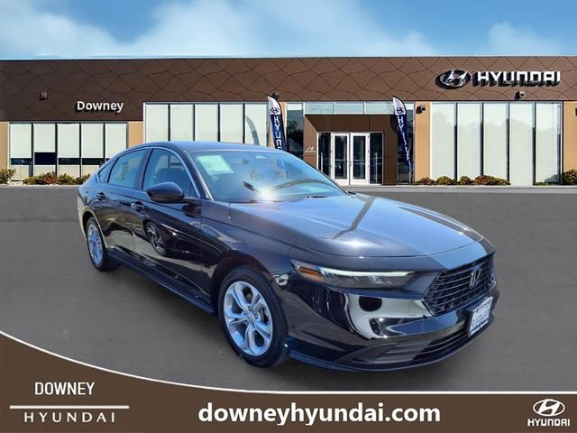 Used 2025 Honda Accord LX image 3