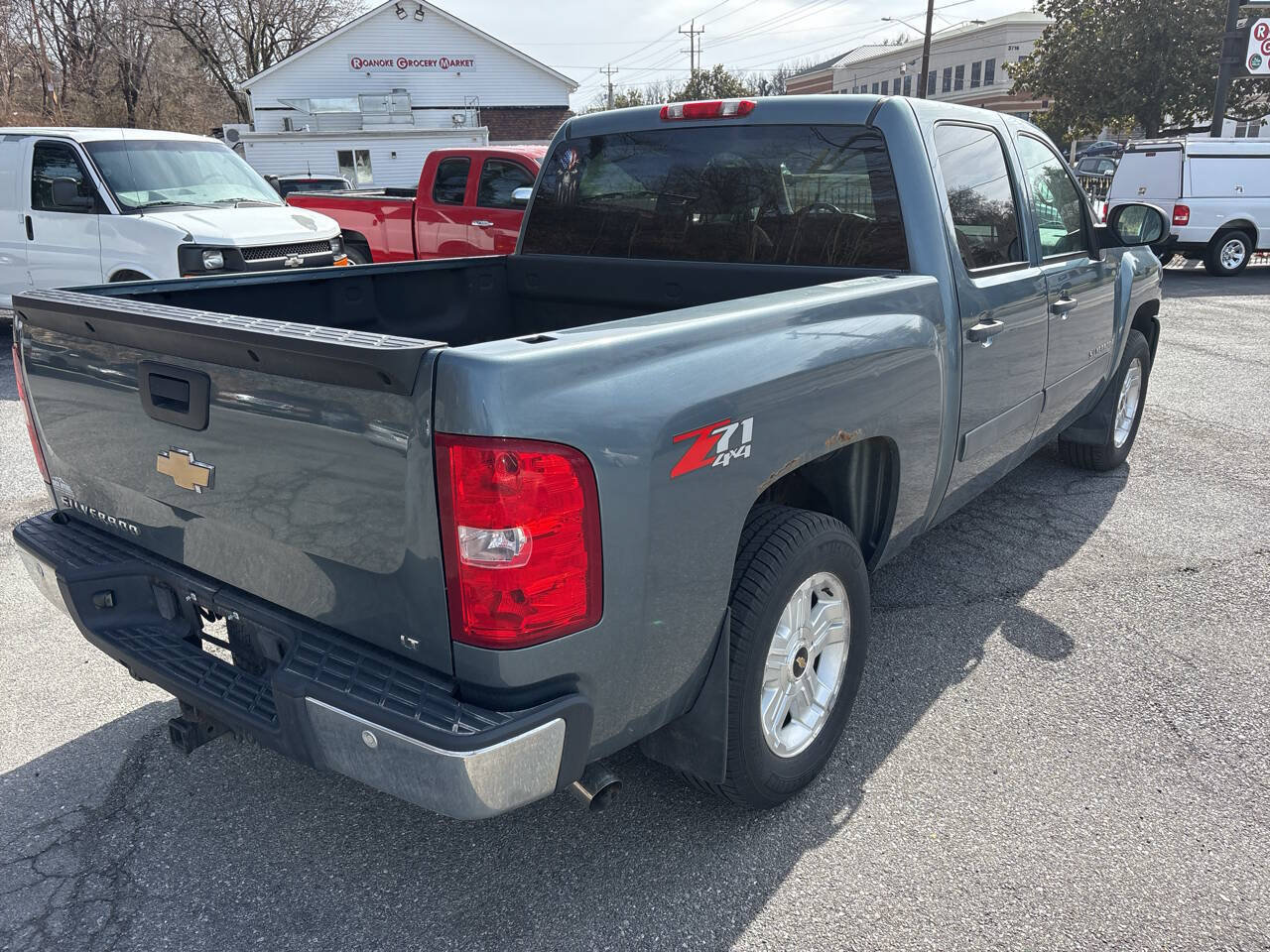 Used 2008 Chevrolet Silverado 1500 LT w/ Safety Package AWD/4WD image 11