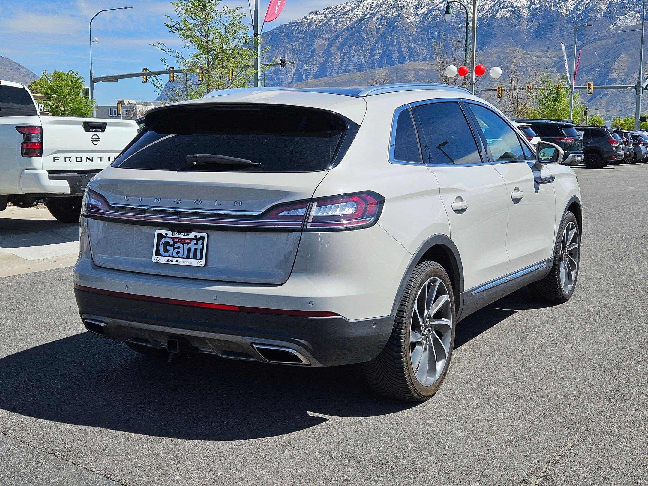 Used 2022 Lincoln Nautilus Reserve w/ Equipment Group 201A AWD/4WD image 3