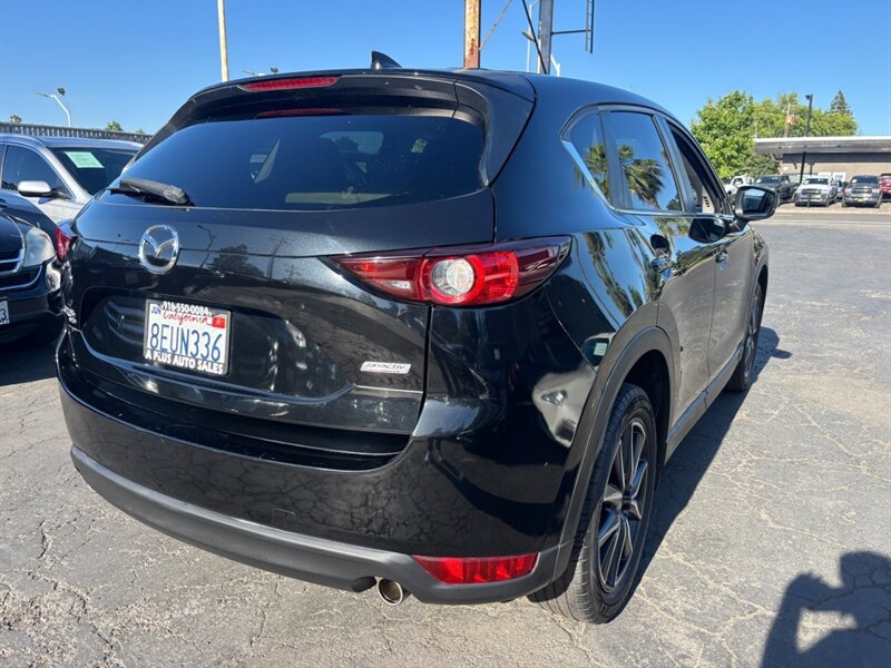 Used 2018 MAZDA CX-5 Touring w/ Preferred Equipment Package AWD/4WD image 3