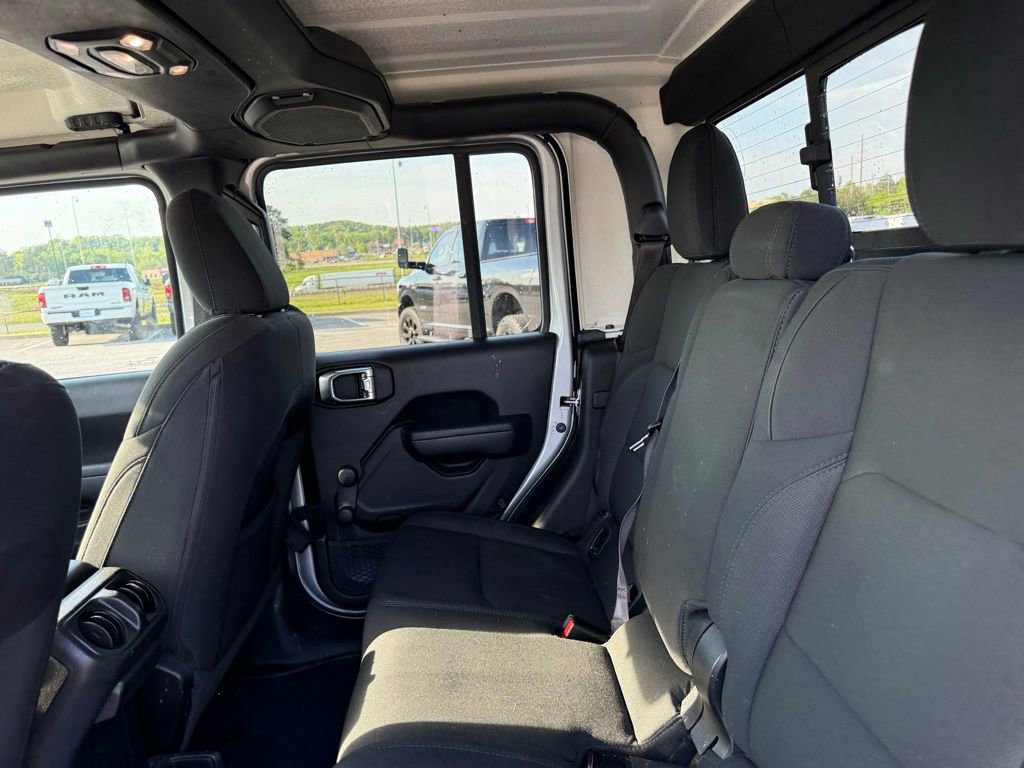 Used 2022 Jeep Gladiator Sport image 21