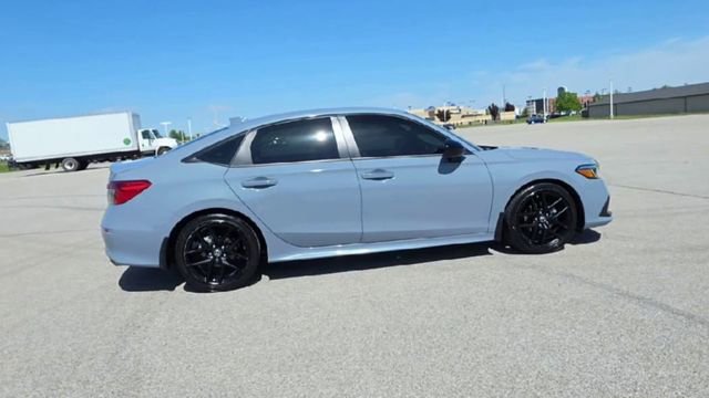Used 2023 Honda Civic Sport image 8