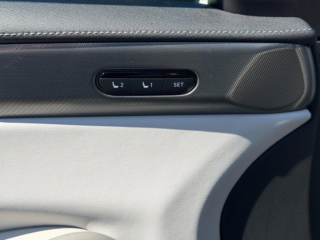 New 2026 INFINITI QX60 Luxe w/ Cargo Package image 12