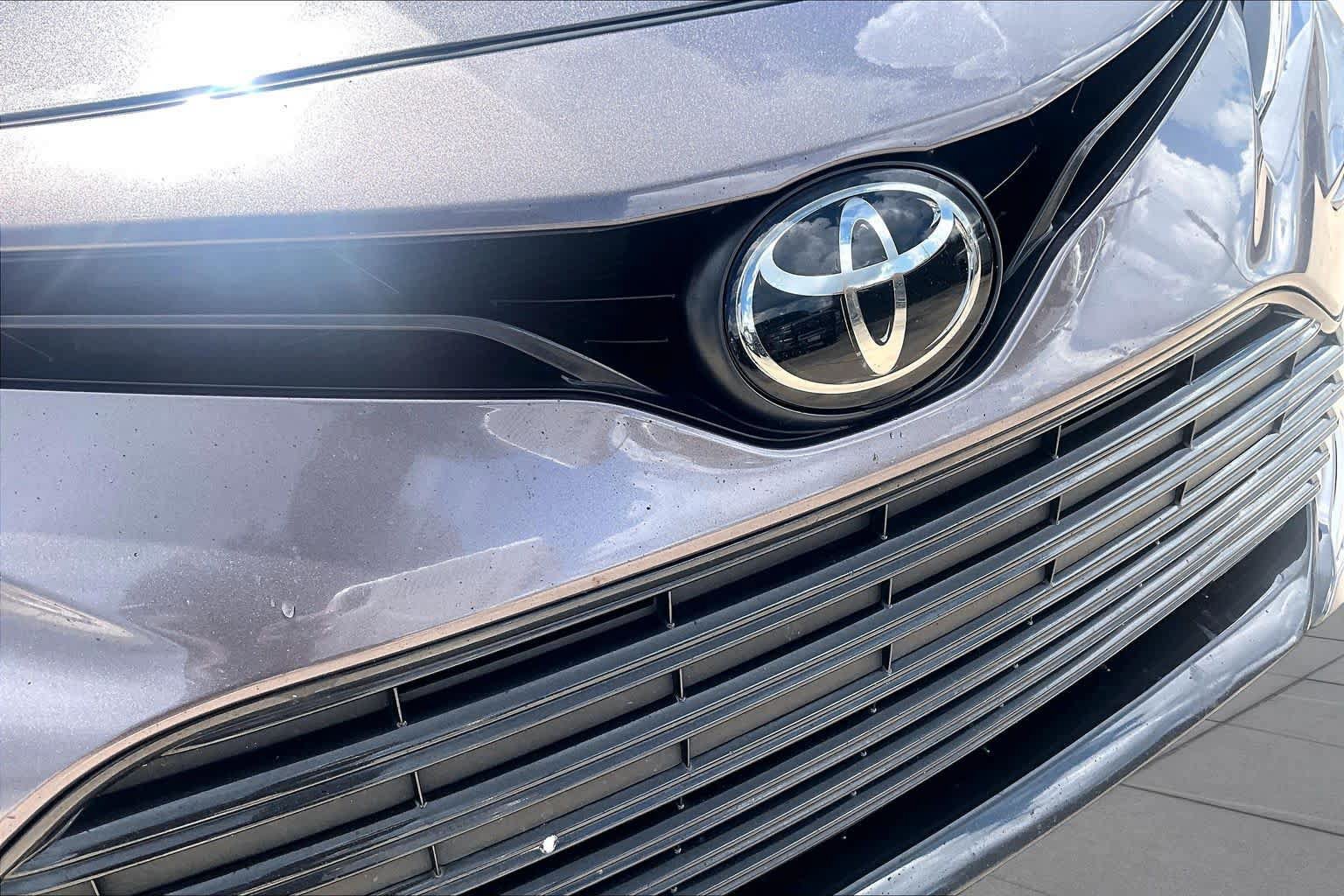 Used 2024 Toyota Camry LE FWD image 58