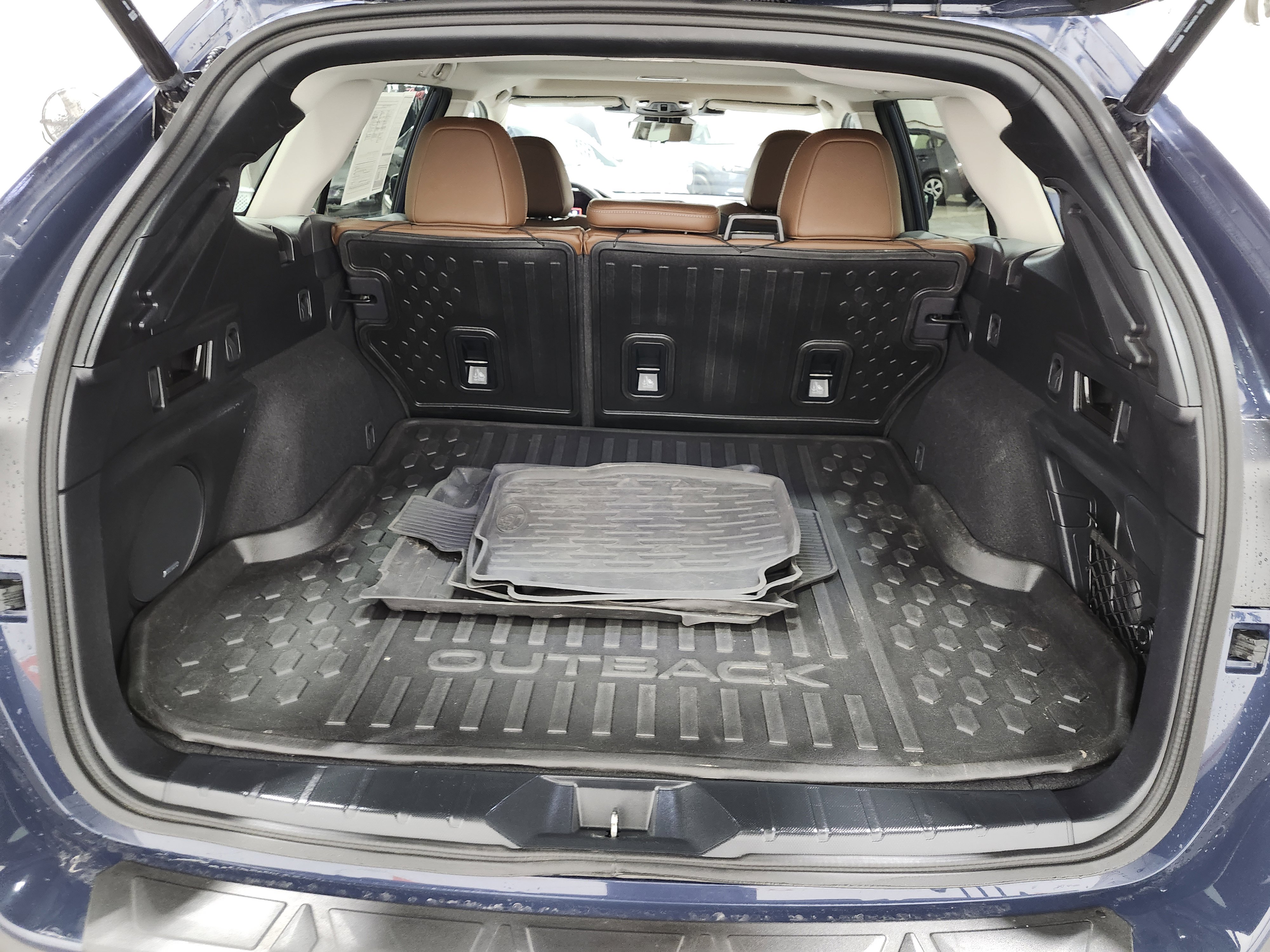 Used 2025 Subaru Outback Touring XT w/ Popular Package #2 image 27