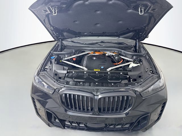 Used 2024 BMW X5 xDrive50e w/ M Sport Package image 31